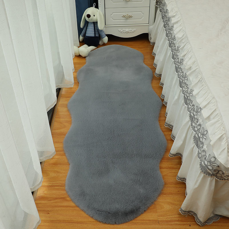 Home Fashion Simple Solid Color Faux Rabbit Fur Bedroom Bedside Carpet