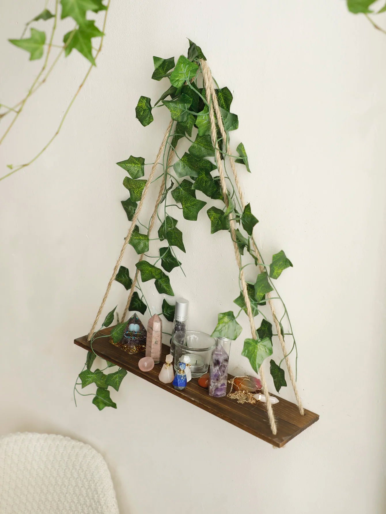 Wood Shelf with Leaf Decoration - LED